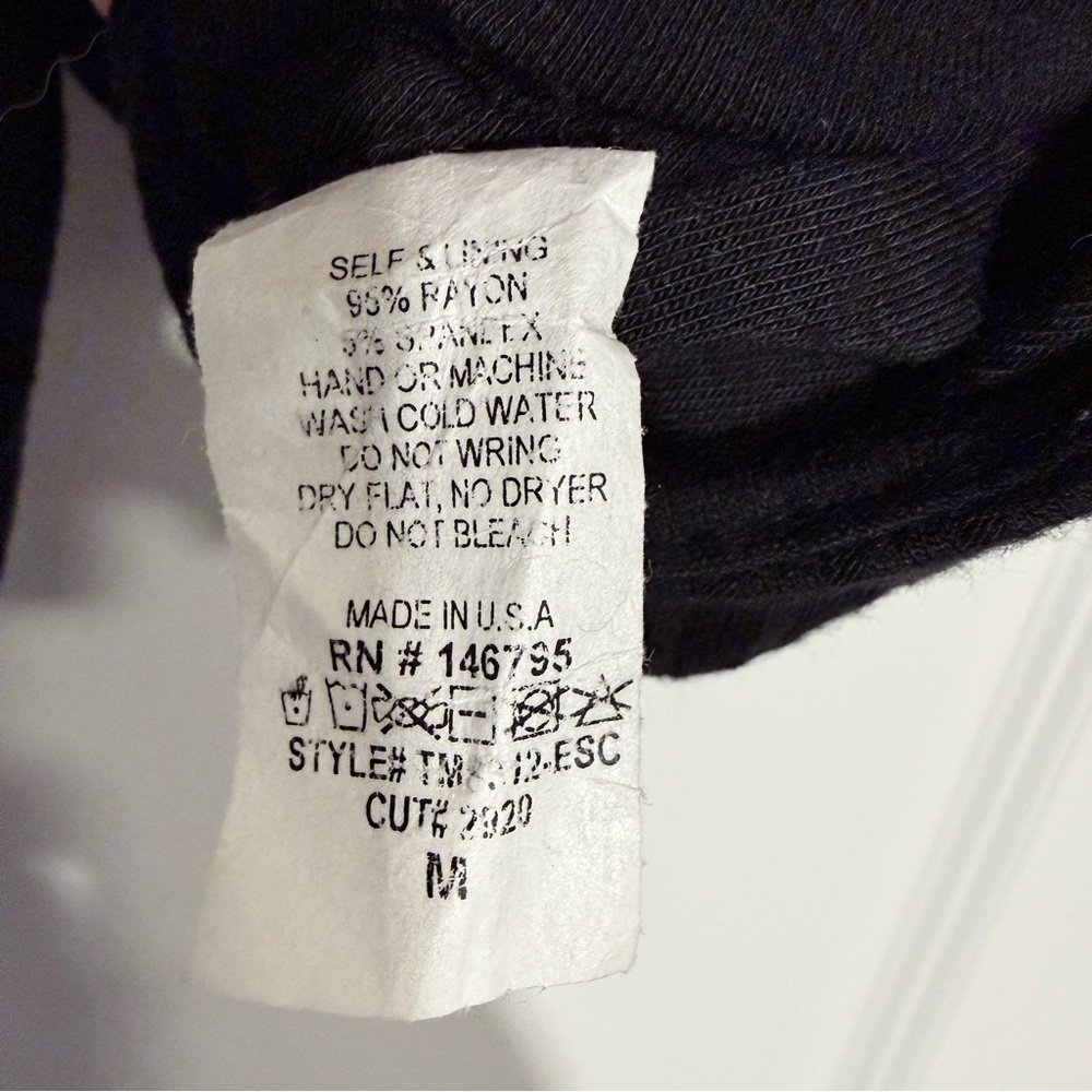 Dee Elly Callista Sleeveless Ribbed Crop Wrap Top in Black Size Medium NWT - Picture 4 of 5